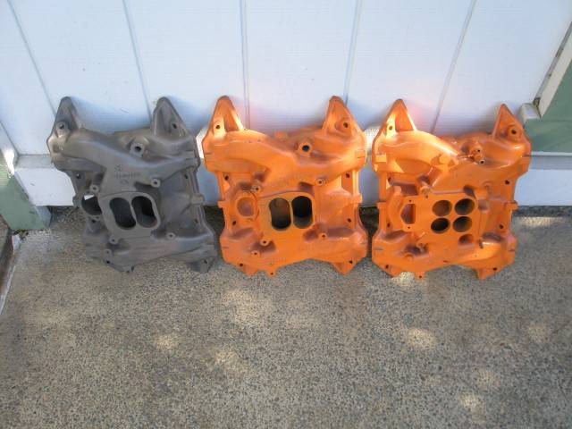 Intake Manifolds 440 383 RB 383 001 (Small).JPG