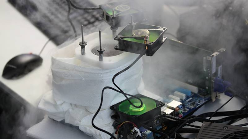 Intel-i7-6700K-Skylake-Overclock-CPU-Motherboard-Liquid-Nitrogen-Cooling-Feature-Image.jpg