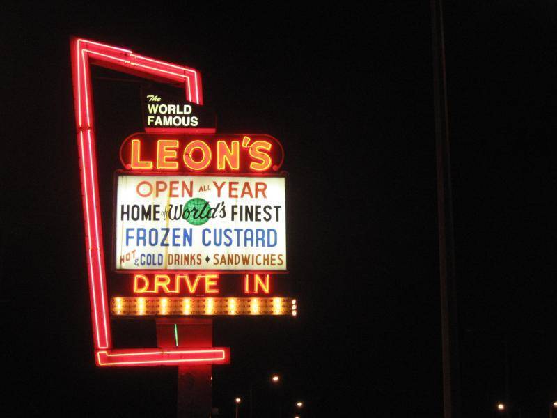 Johnl1479_Leons_Frozen_Custard_Milwaukee_Wisconsin.jpg