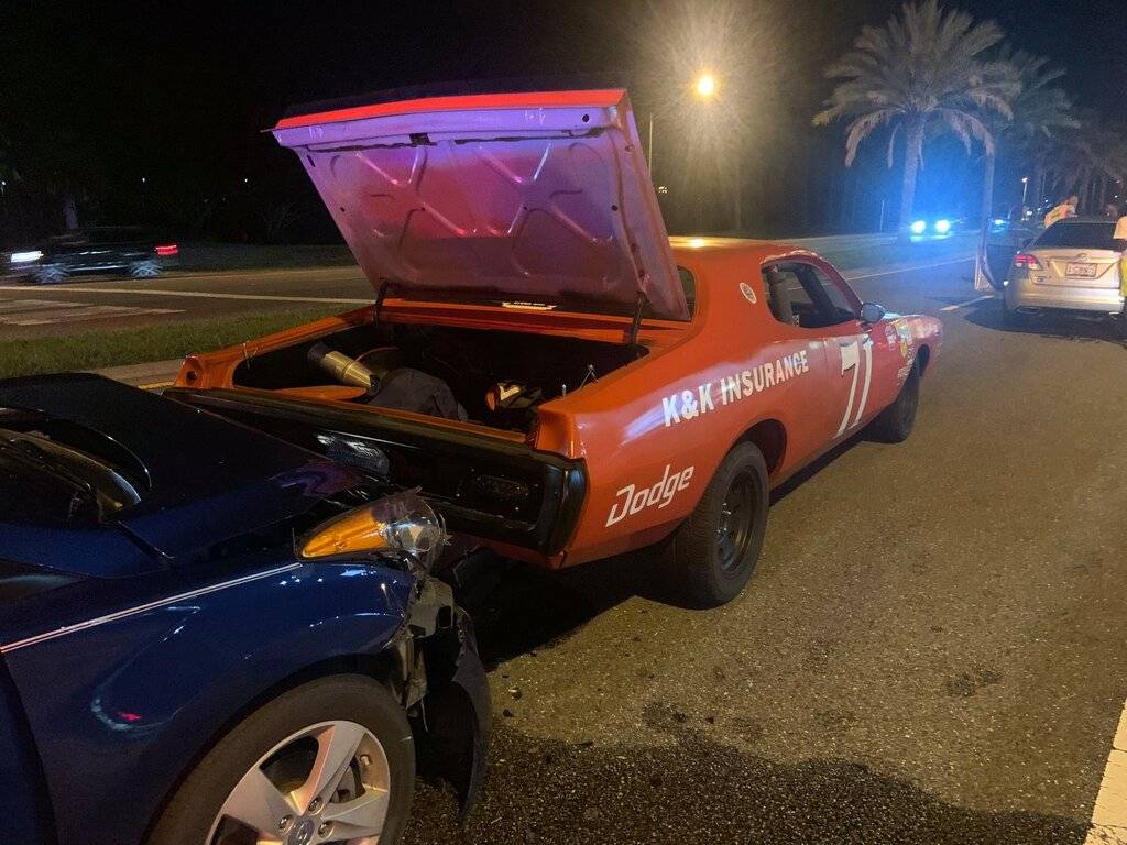 K.&.K.Dodge.Charger.Tribute.Crash.001.jpg