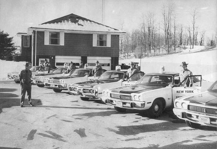 kStatePolice1972and73Plymouths-vi.jpg