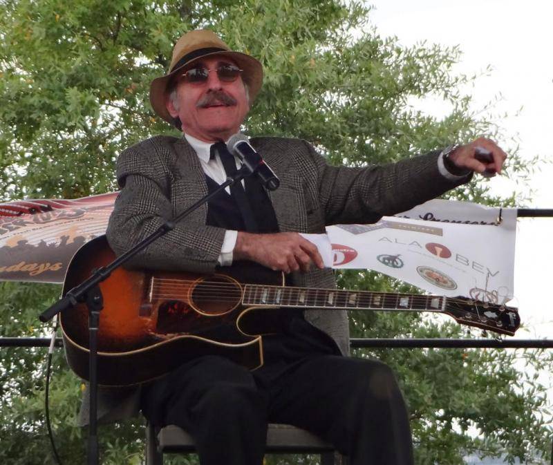 leon redbone on stage 2 (Large).jpg