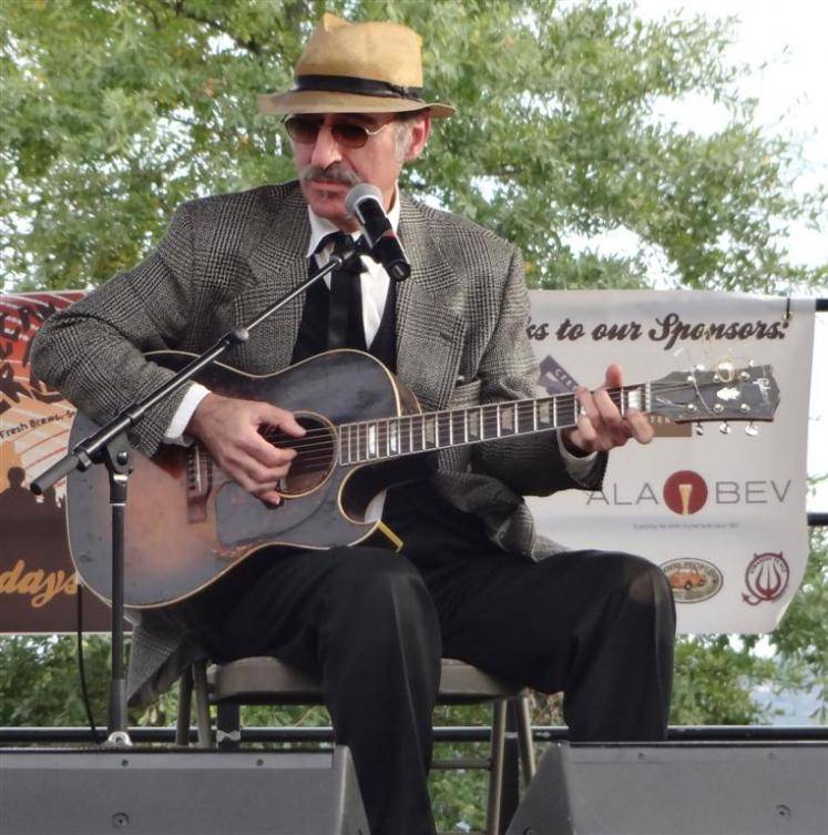 leon redbone on stage 3 (Large).jpg