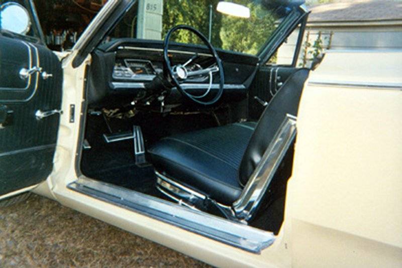 lh side interior shot sm.jpg