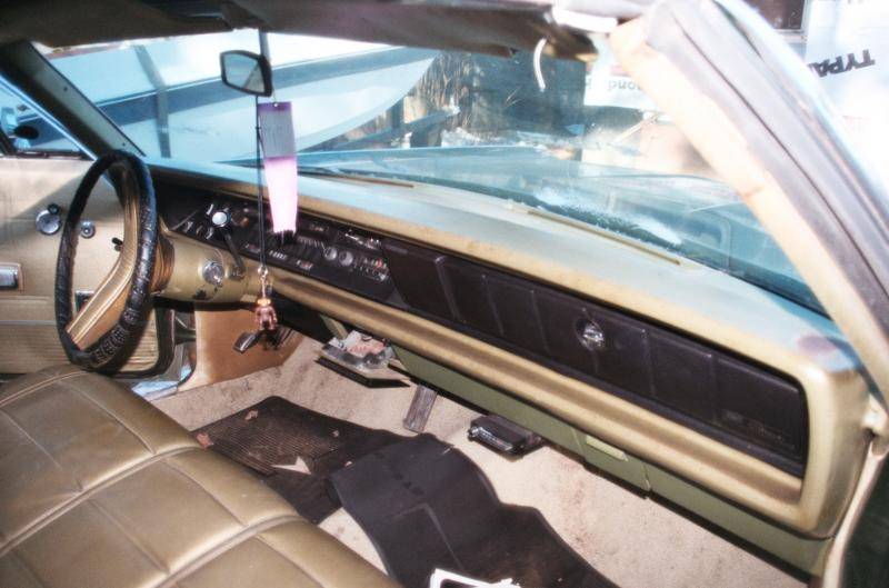 MAINE 1970 ChryslerNewport Conv 06.jpg