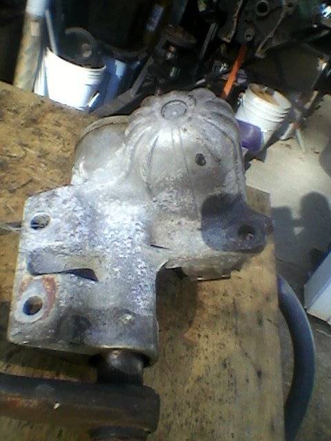 manual steering box 4 sale largeshaft.jpg