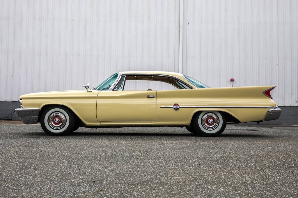 mccandless-collection-1960-chrysler-300F-07.jpg
