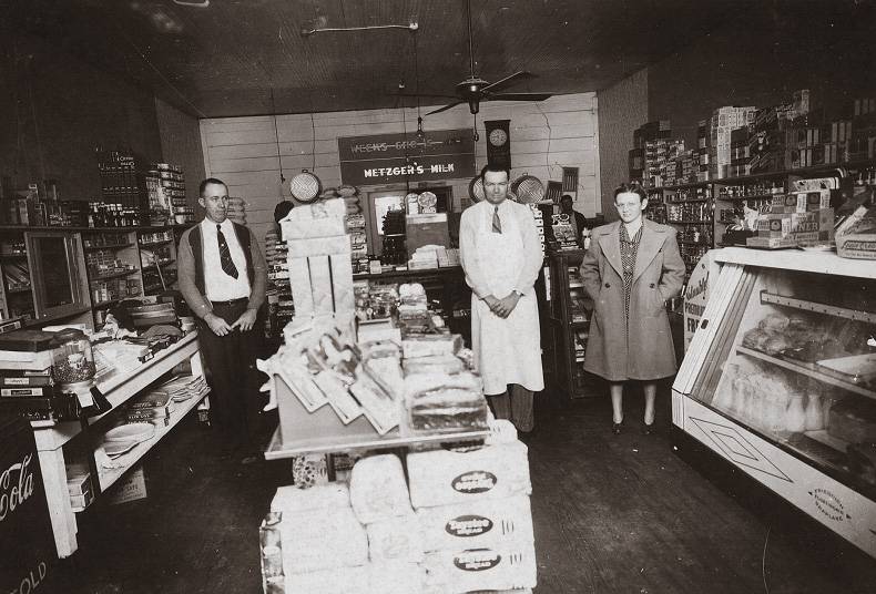 mesquitetxgrocery1939or1940.jpg
