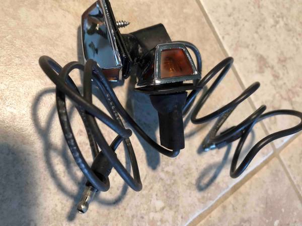 mopar 70s turn signal indicator 2 nos.jpg
