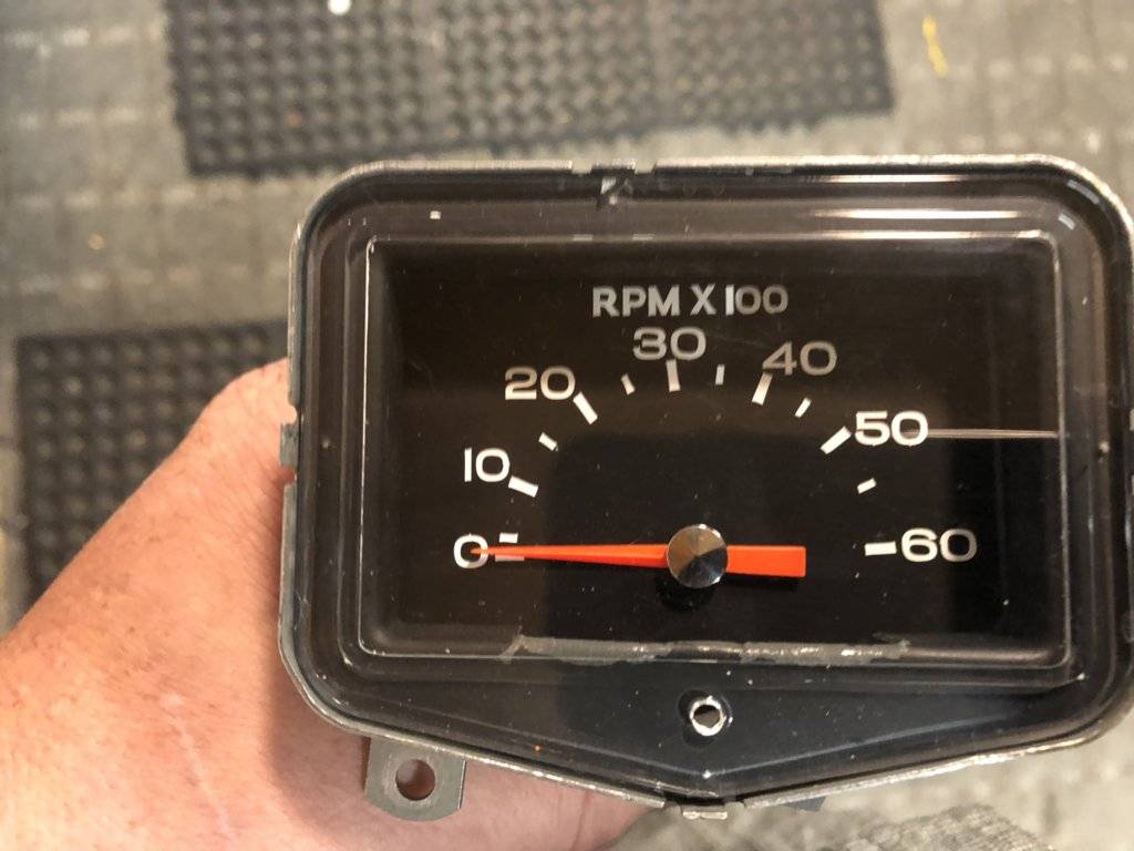 mopar tach 1972 Fury.jpg