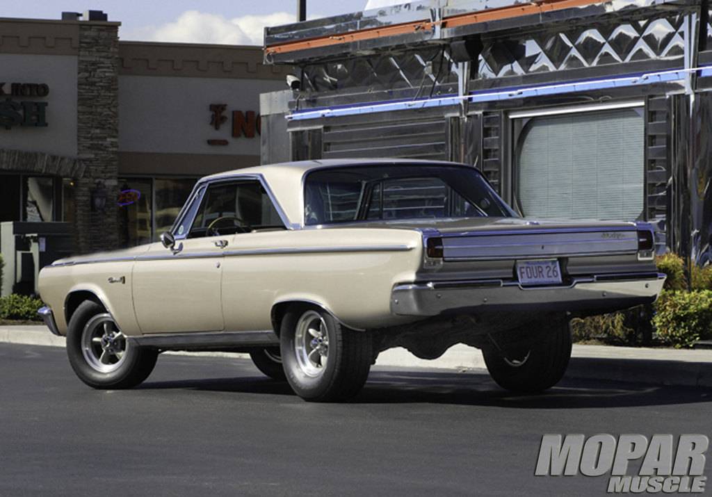 mopp-120207-1965-Dodge-Coronet-car-rear1.jpg