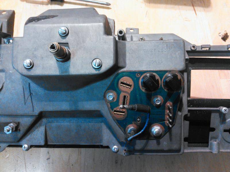 1970 300 instrument cluster/voltage limiter R&R??? For C Bodies Only