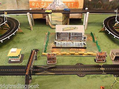 nmib-lionel-pikes-peak-2-lane-road-race-t-jet-slot-car-set-d3df51fbfad893f3e3f762230d69332f (1).jpg