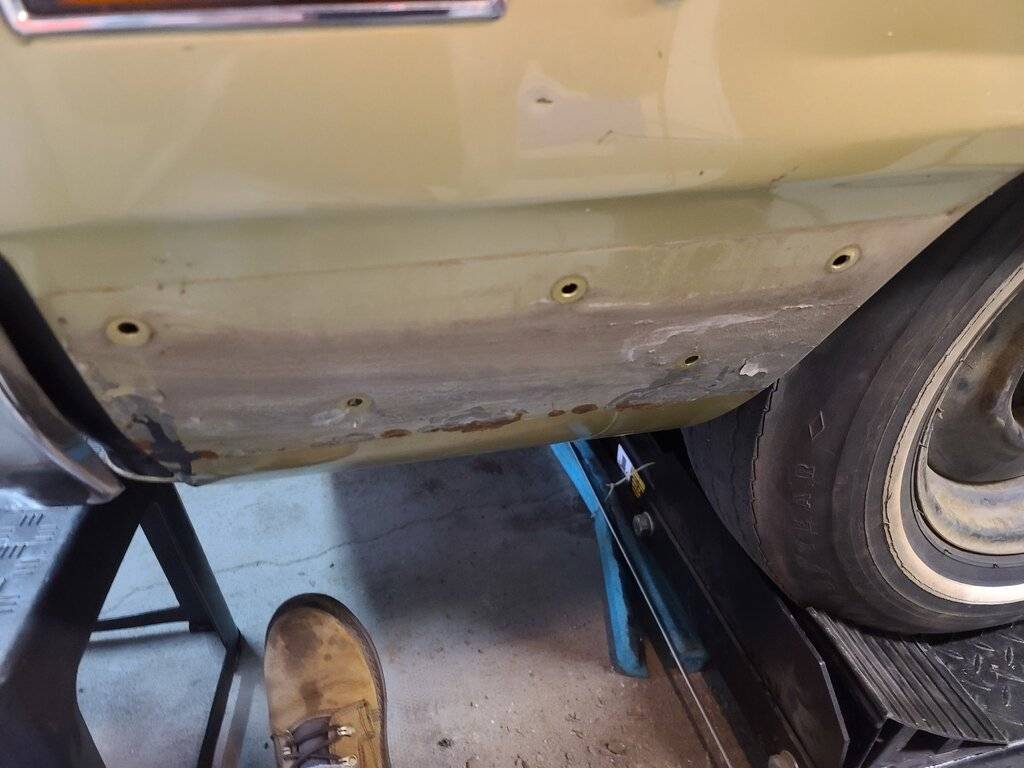 Paint frt DS fender.jpg