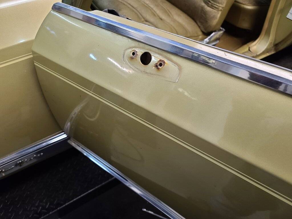 Paint mirror opening.jpg