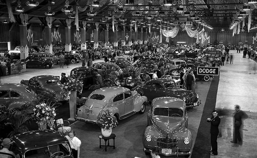 Pan_Pacific_Auto_Show_1939.jpg