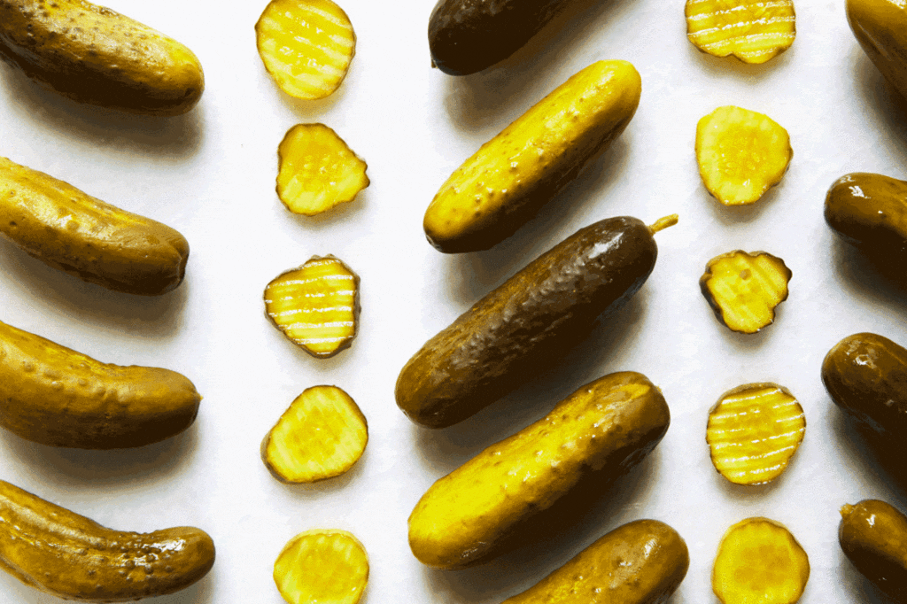 Pickles7122-1100x733.gif