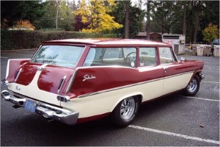 Plymouth Suburban 3 (Mobile).jpg