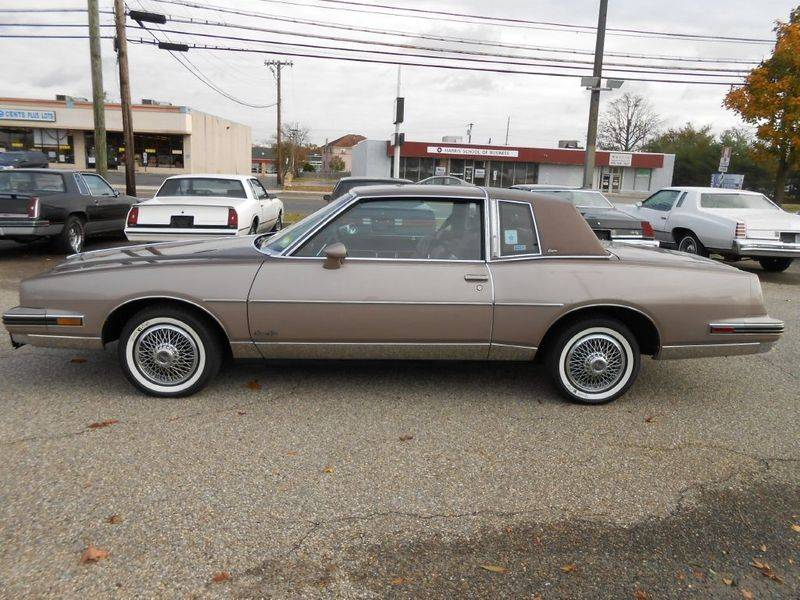 pontiac-grand-prix-1984-4.jpg