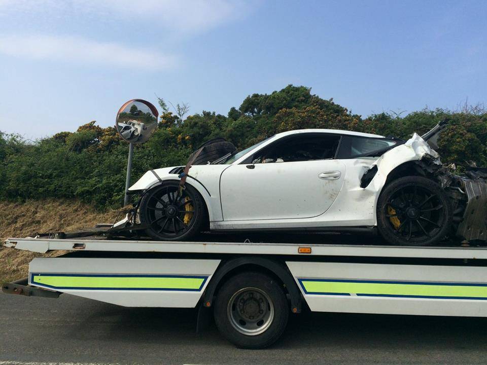 Porsche 911 GT3 RS Totaled in Brutal Isle Of Man Crash.(Smeale Farm).008.jpg