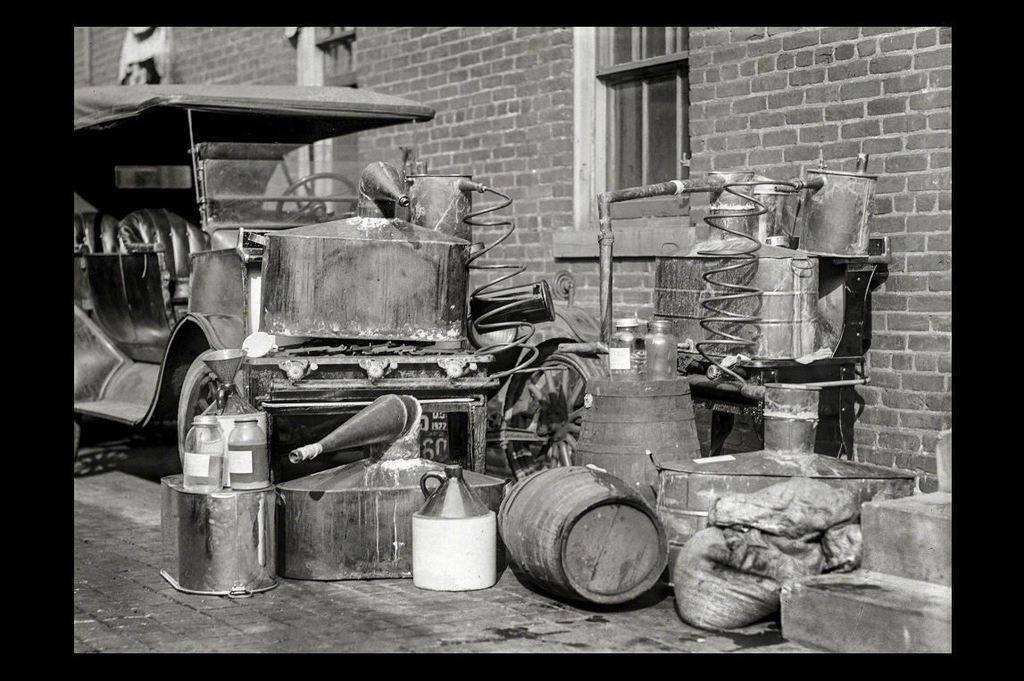Prohibition-Liquor-Bust-PHOTO-Moonshine-Stills-Confiscated-Washington-_57.jpg