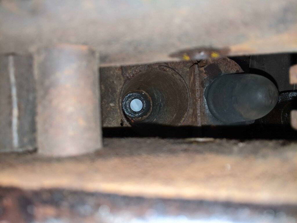 PXL_20201027_162700873 upper mt from below.jpg