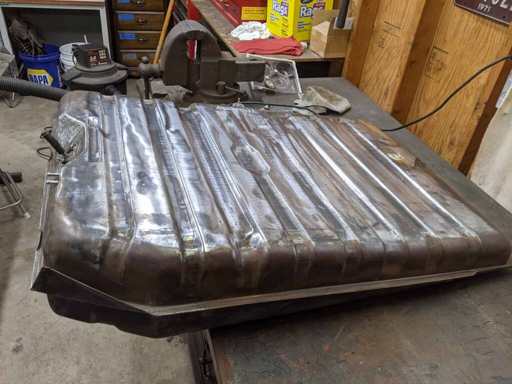 PXL_20201101_190136118 tank top.jpg