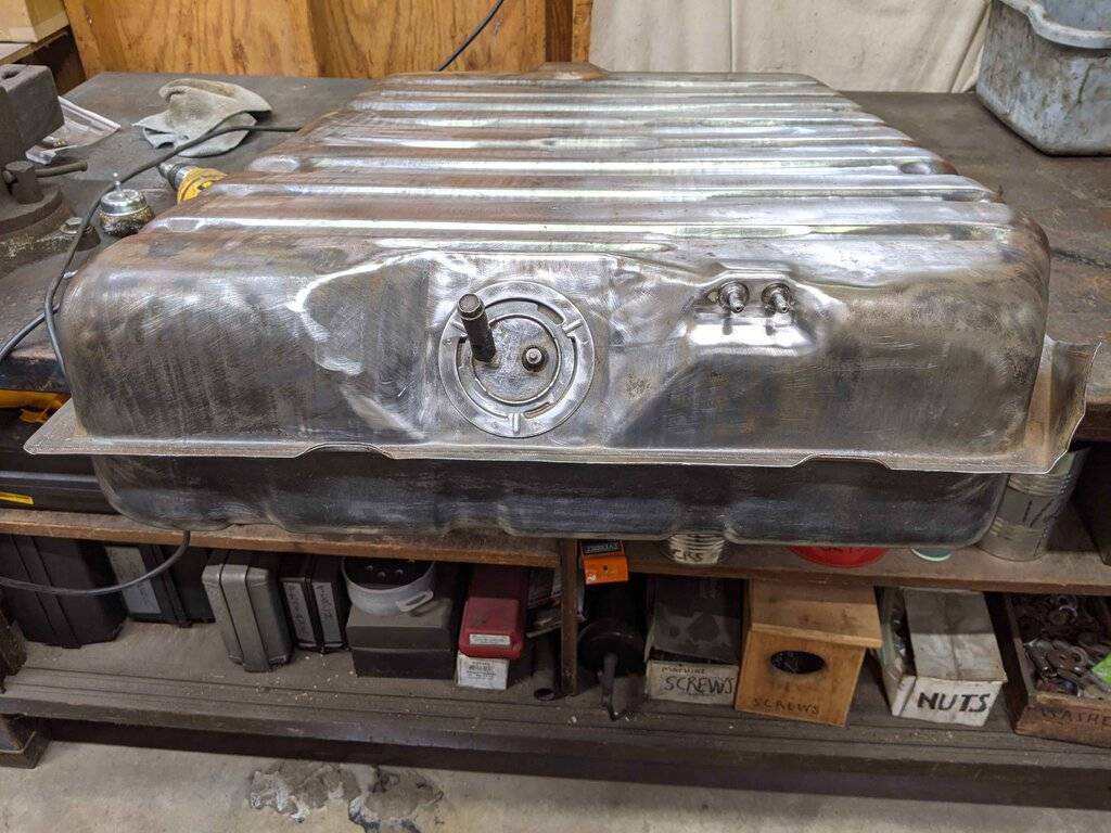 PXL_20201101_190146387 tank top.jpg