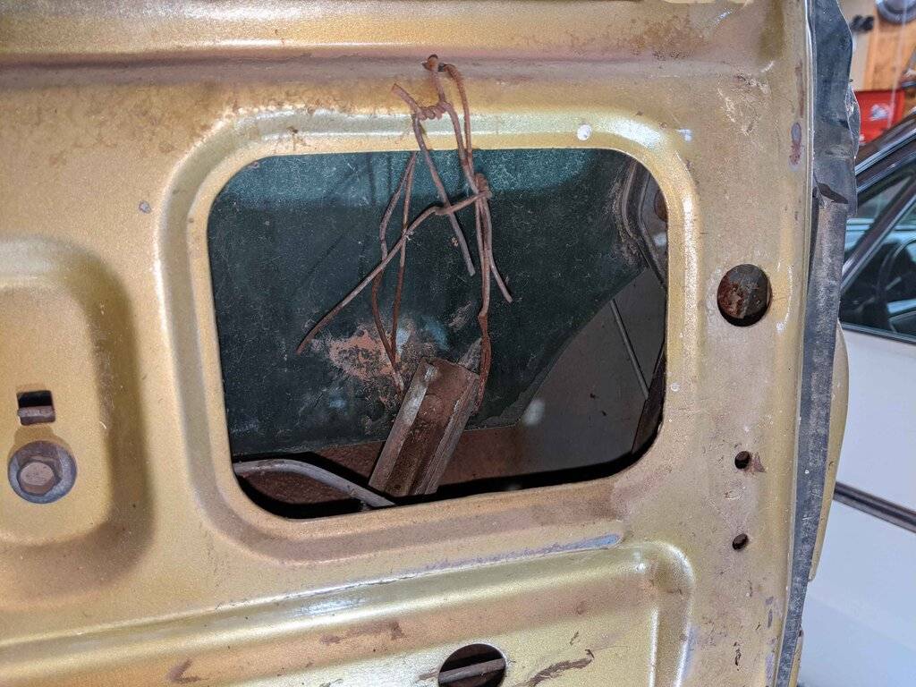 PXL_20210213_190657787 window wired up.jpg