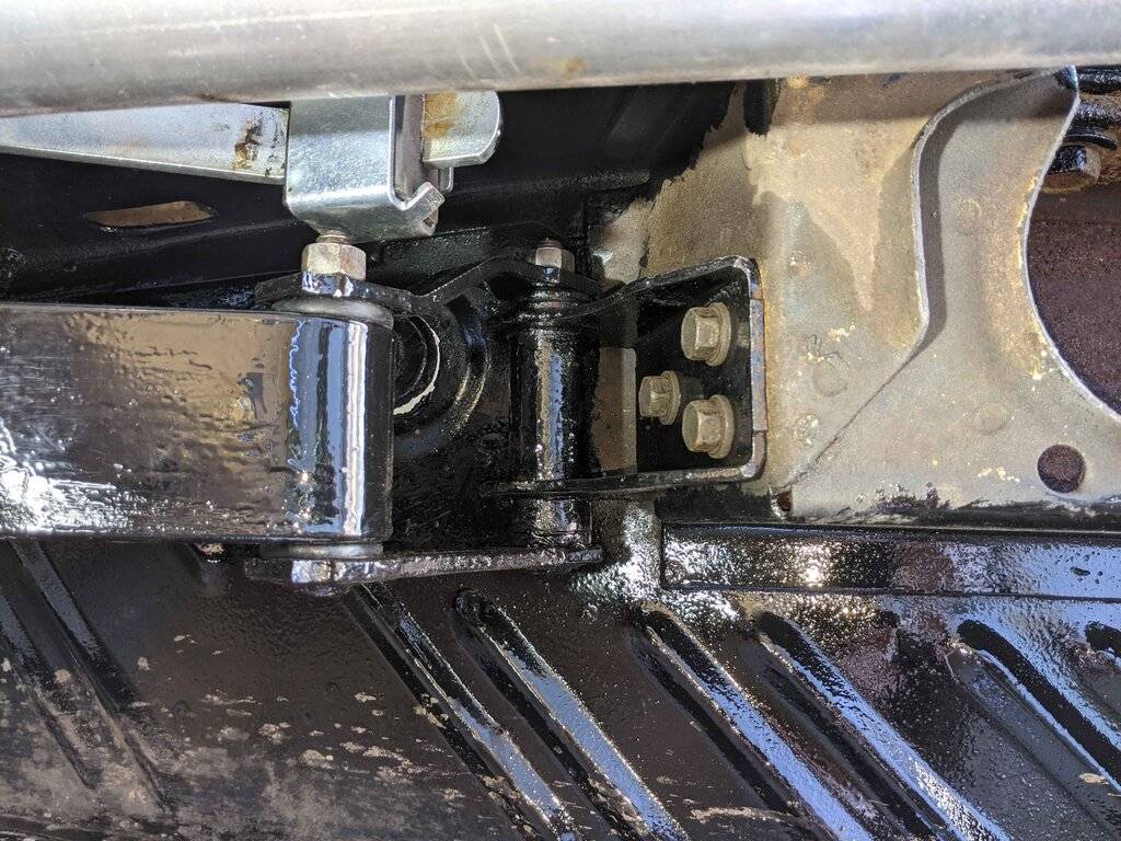 PXL_20210306_171634762 rear spr hngr inst.jpg