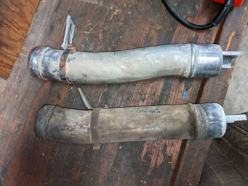 PXL_20221209_203722644 1971 Above 1973 Below.jpg