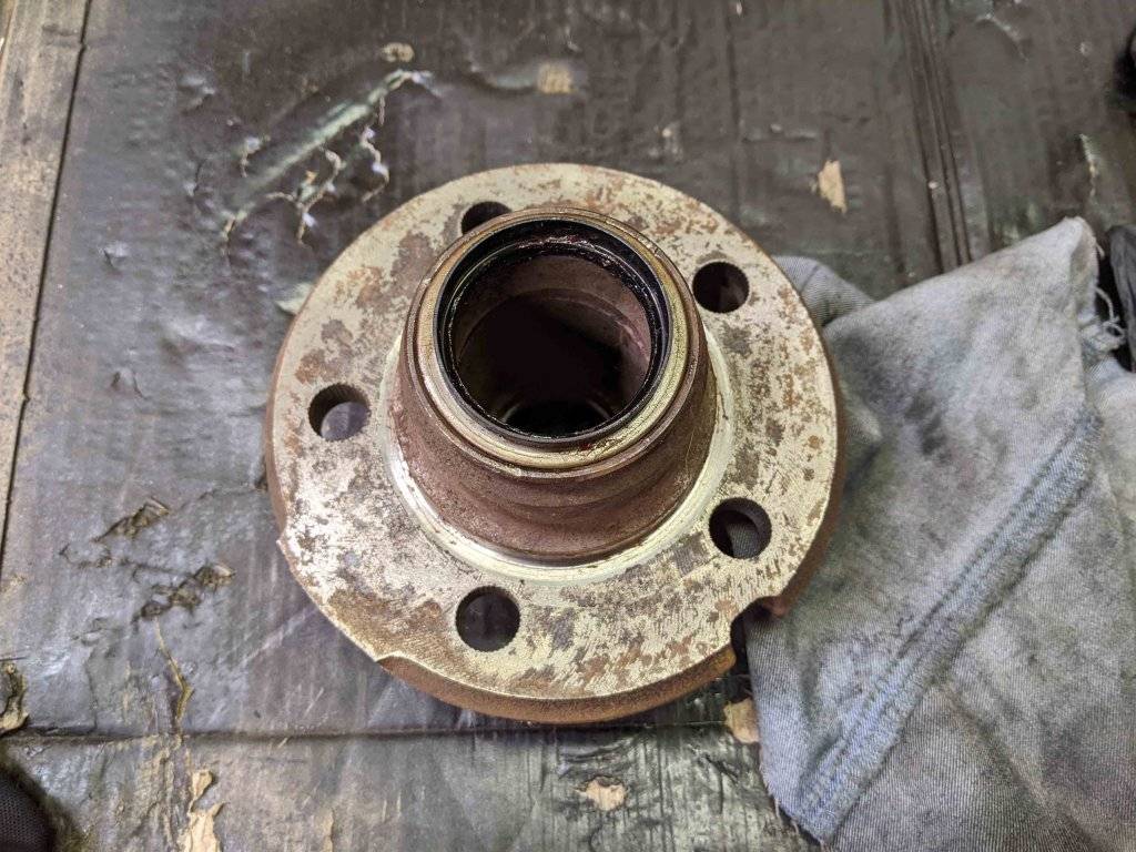 PXL_20230809_171820211 Loose enough to push in.jpg