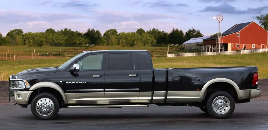 ram-mega-cab-long-hauler-concept-driver-side-shot1.jpg