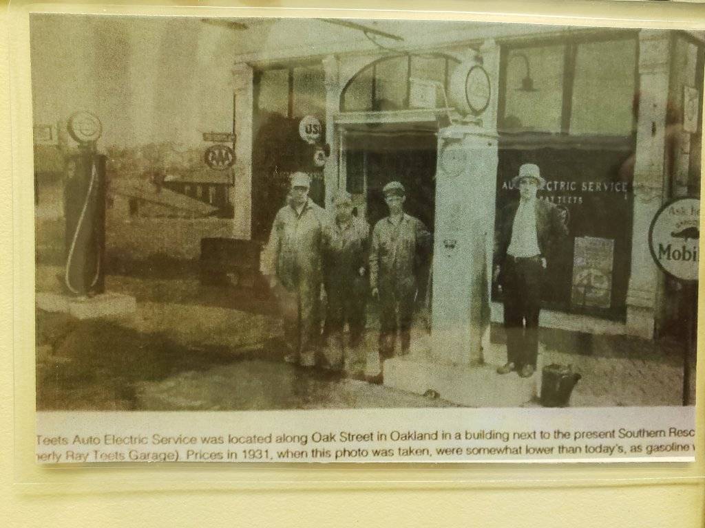 ray teets garage in 1931 20200724_154643.jpg