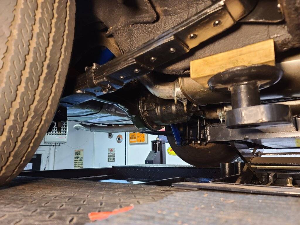 RE rear spring R.jpg