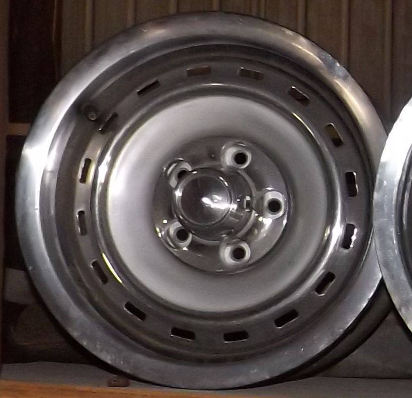 road wheels2.jpg