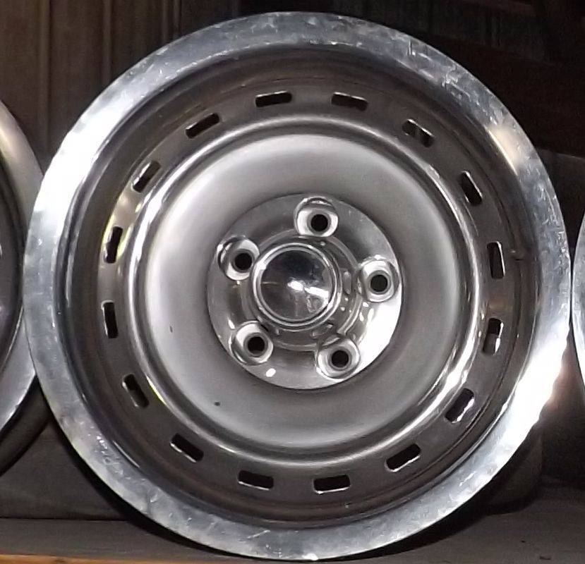 road wheels3.jpg