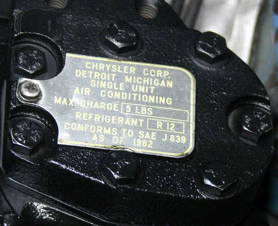 RV2 sticker with 5 lbs of R12 single unit.jpg