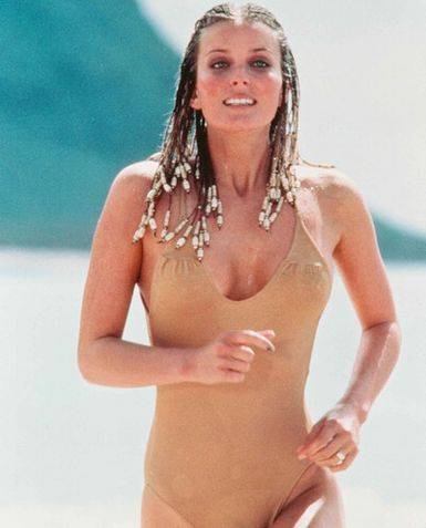 Salon-Buzz_Bo-Derek-Cornrows-Brades.jpg