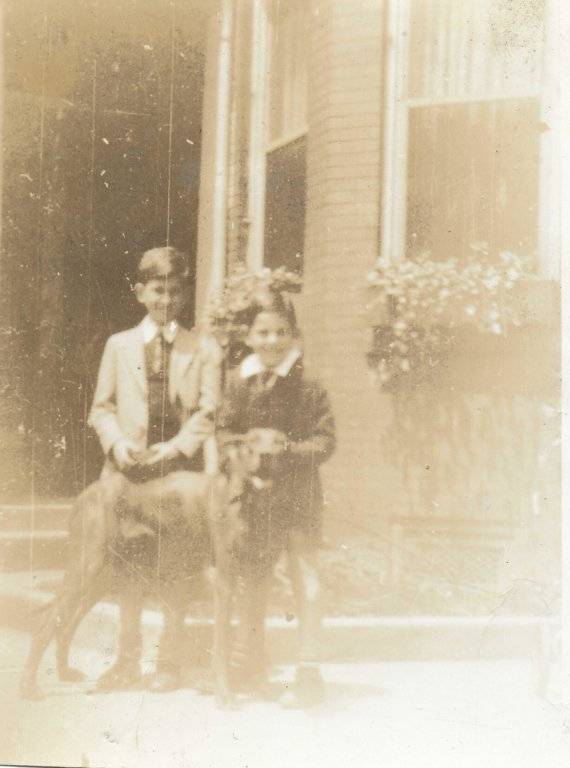 Scan 1932 1200 dpi jpeg Dad, John, Burley.jpg