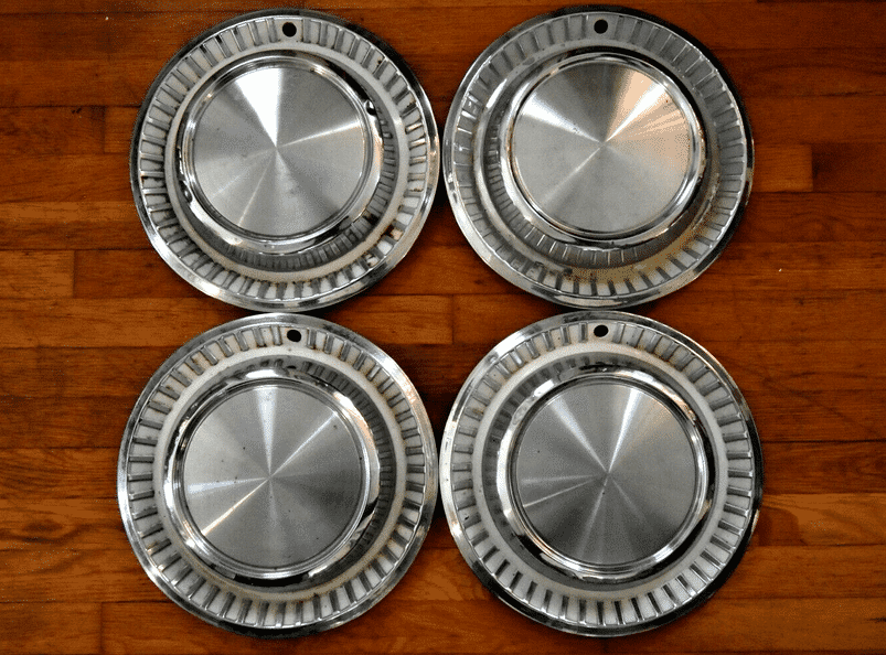 Screenshot 2022-04-29 at 20-10-48 1963 Chrysler New Yorker 14 Hubcaps Wheel Covers eBay.png