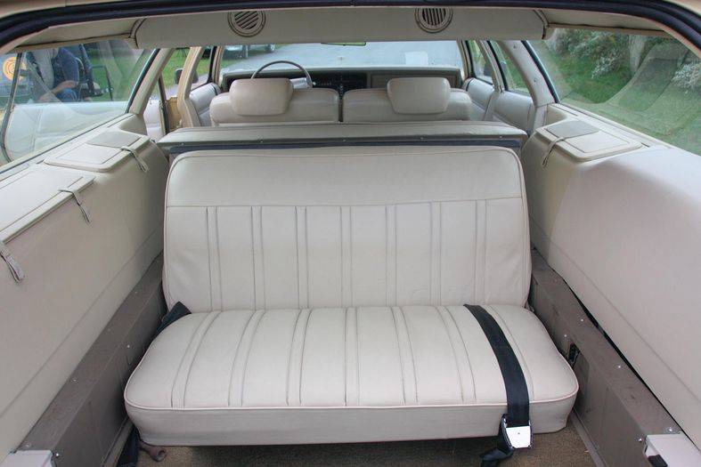 seat-in-a-1973-chrysler-town-country-station-wagon.jpg