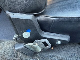 Seat molding right.jpeg