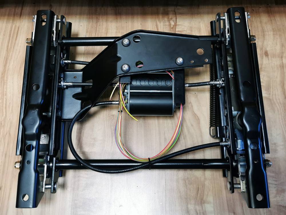 Seat Tracks - 04.jpg