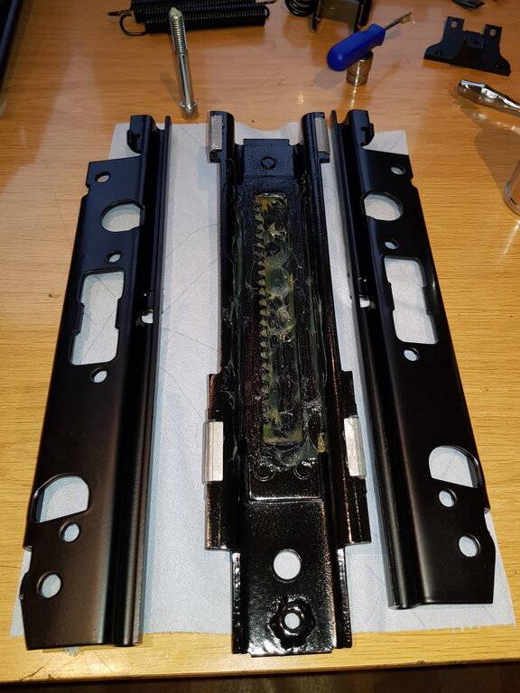 Seat Tracks - 11.jpg