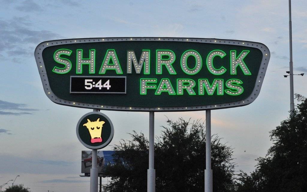 shamrock_farms_best_neon_signs_phoenix.jpg