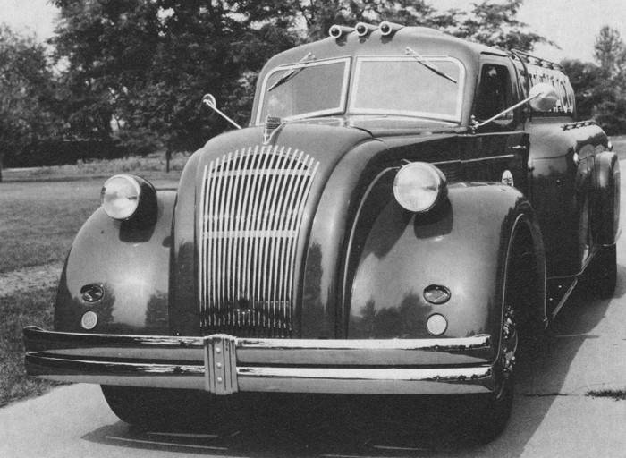 SIA-1939DodgeAirflow_lede.jpg