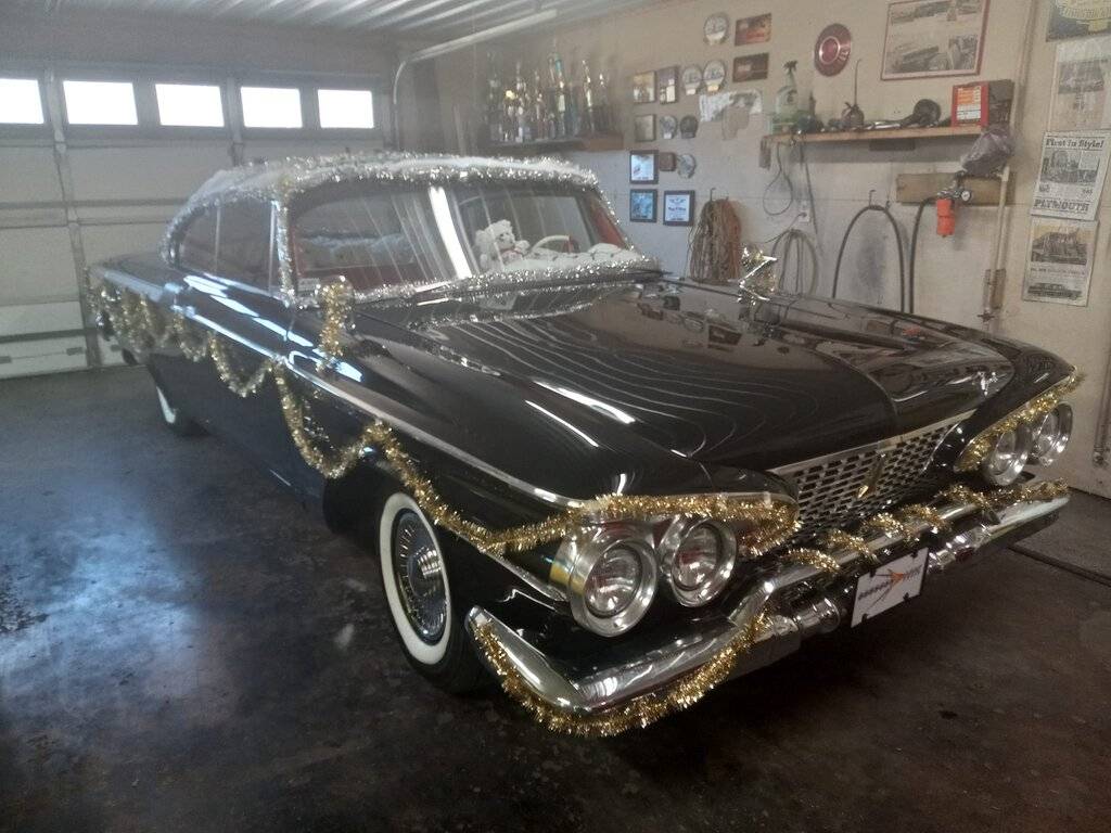 silver and gold on the '61.jpeg