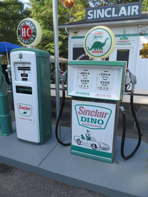 sinclair car show 071.jpg