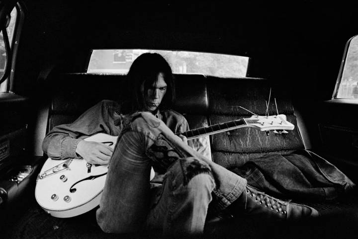 sobadsogood-com-Neil-Young-Rock-and-Roll-Photos-of-Musicians.jpg